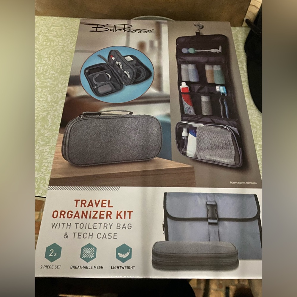 Bella Russo travel organizer bag